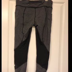 Lululemon / Crop Leggings